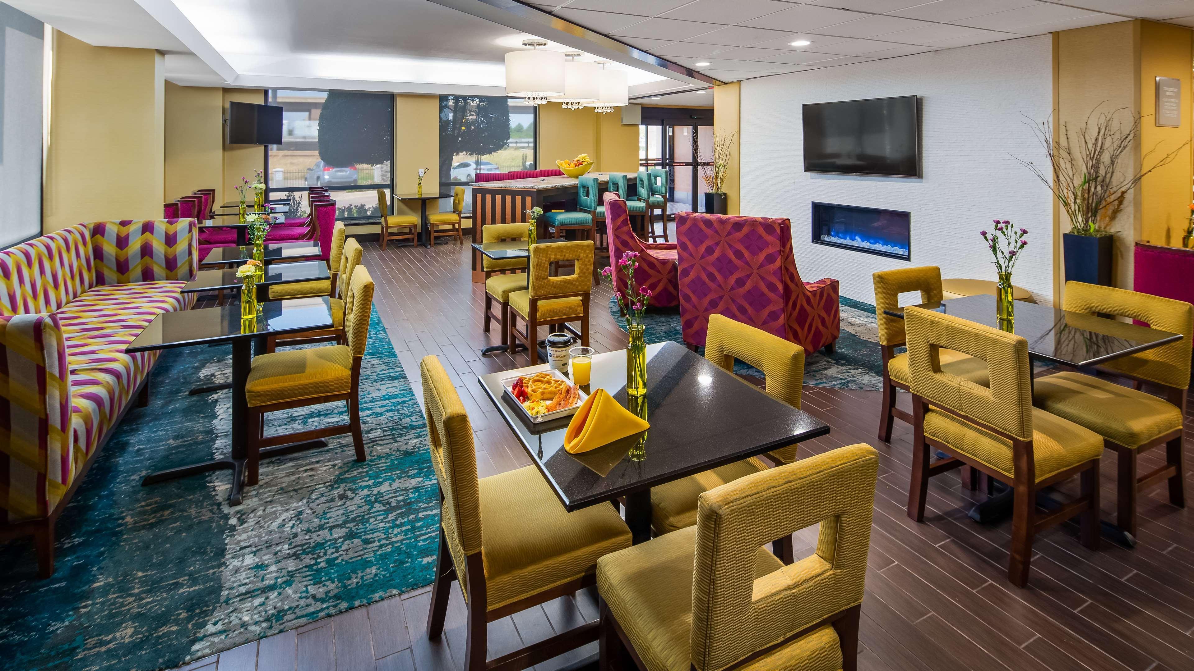 Best Western Plus Lake Jackson Inn & Suites Εξωτερικό φωτογραφία